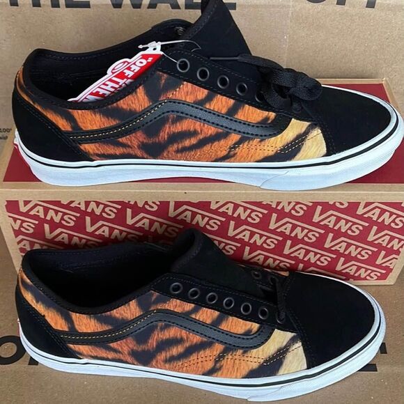 Old skool tapered tiger/true white Vans Mens 7.5 Womens 9.0 Brand new in box - Picture 2 of 4